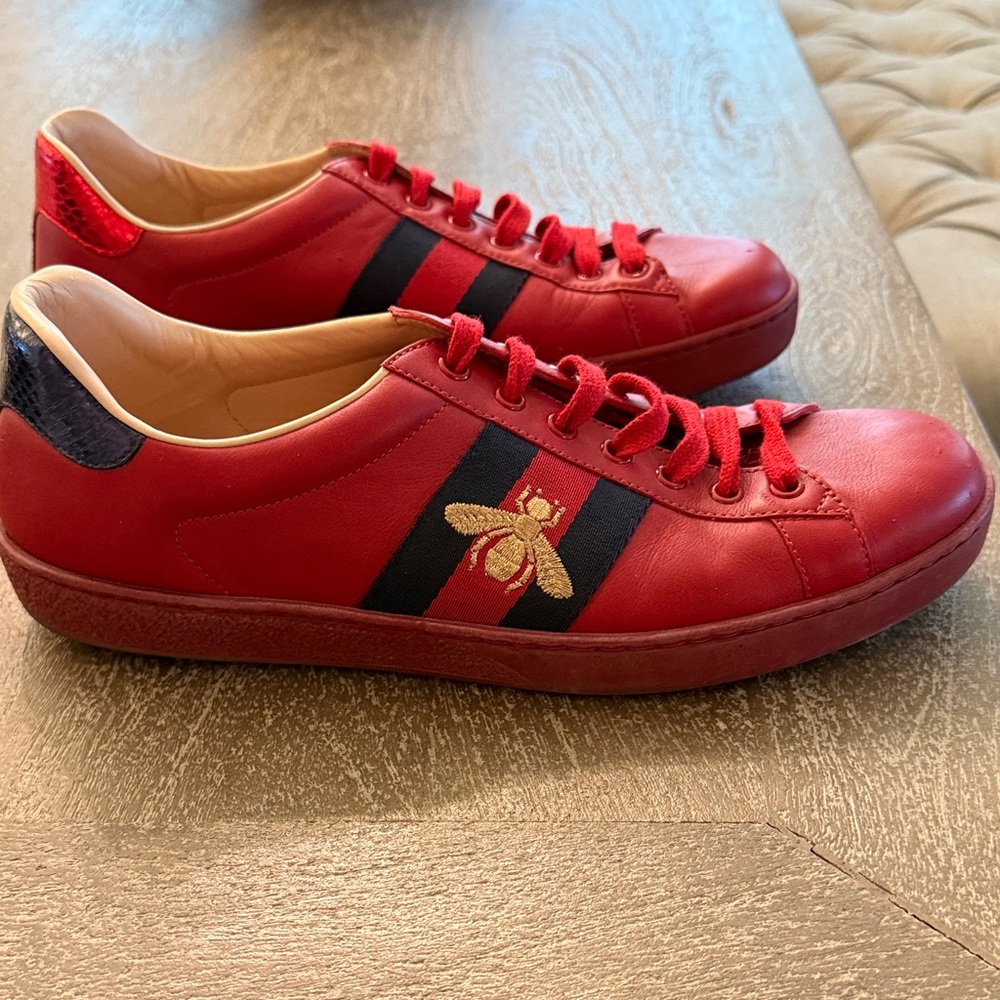 Men's Gucci Red Leather Sneakers - Picture 3 of 7